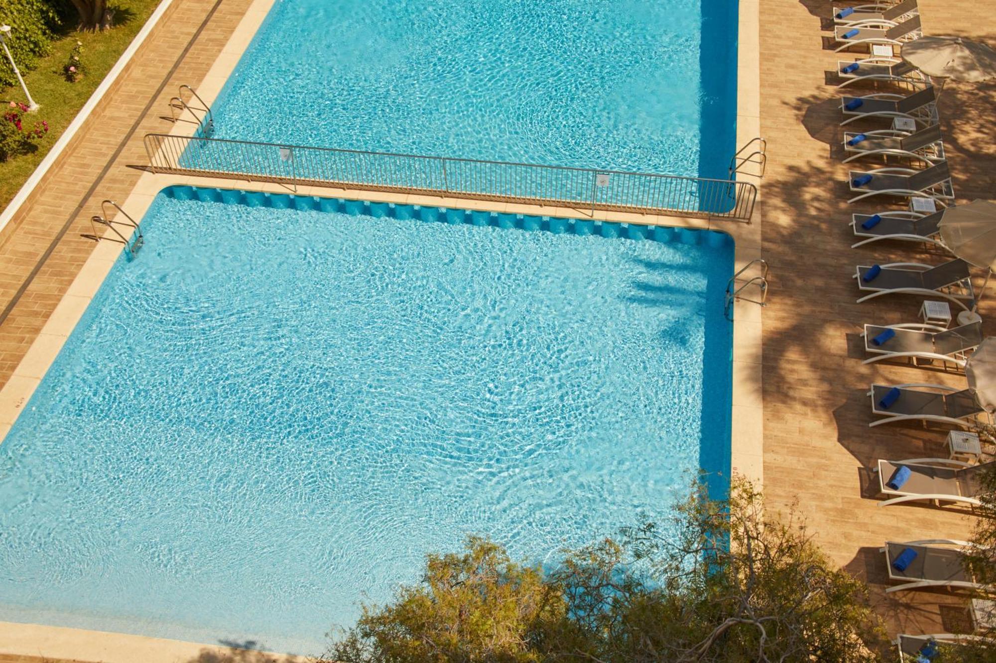 Hotel Joan Miro Museum ปัลมาเดมายอร์กา ภายนอก รูปภาพ Swimming pool