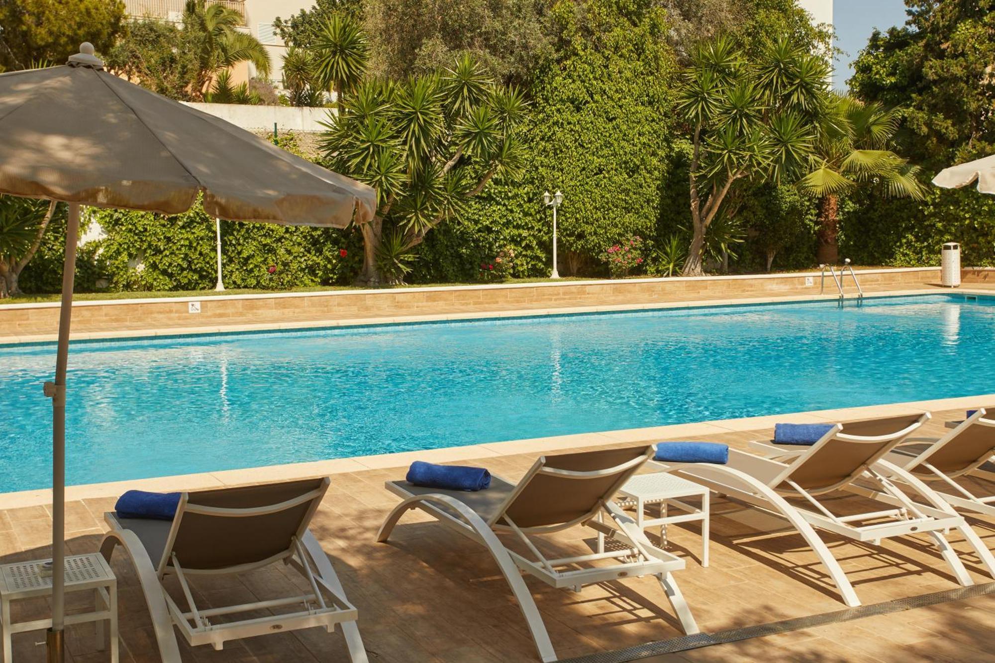Hotel Joan Miro Museum ปัลมาเดมายอร์กา ภายนอก รูปภาพ The swimming pool